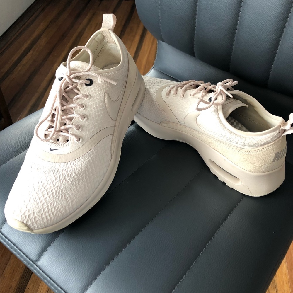 Tan Nike Sneakers